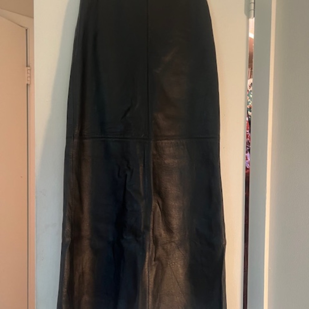 BCBG True Leather Black Long skirt